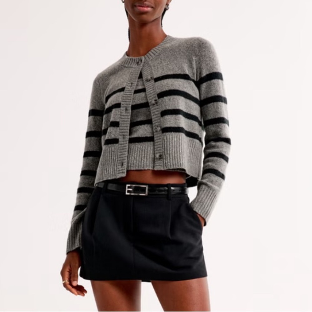 NWT Abercrombie Striped Tank & Crew Cardigan Set Size Medium